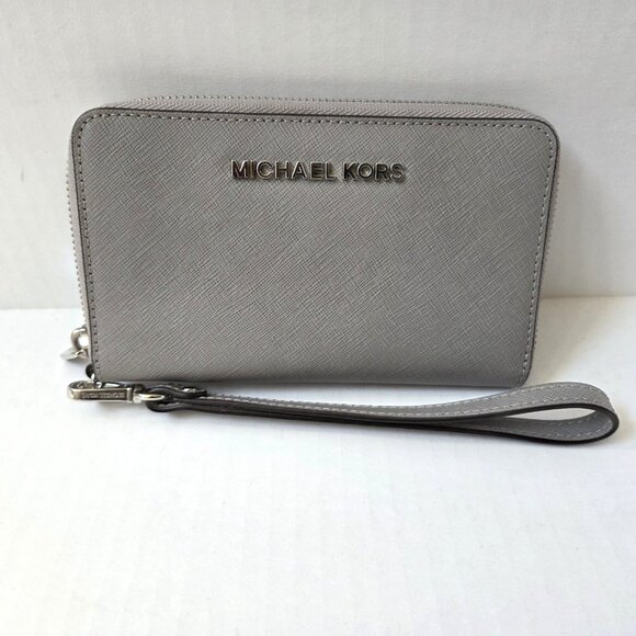 Michael Kors Wallet Gray Saffiano Leather Jet Set Zip Around Travel Wristlet - Picture 2 of 11